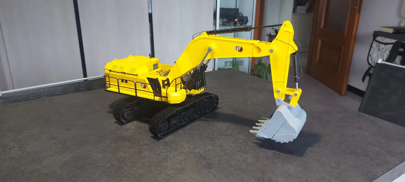 Mô hình máy xúc CAT 395 - Image 4
