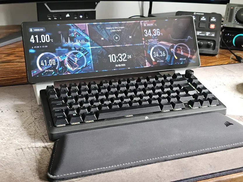 Chân đế màn hình Xeneon Edge - Image 2