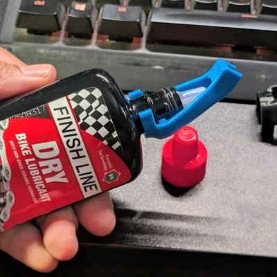 Dụng cụ dẫn hướng chai dầu nhớt sên xe đạp Finish Line