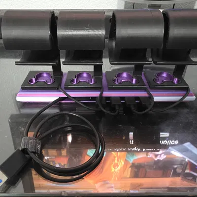 Giá Đỡ và Sạc Disney Magic Band Plus