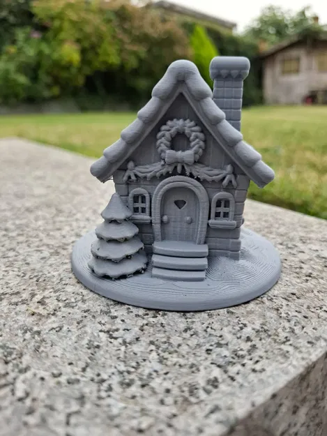 Nhà Cổ Tích Mùa Đông Ấm Áp - Image 1