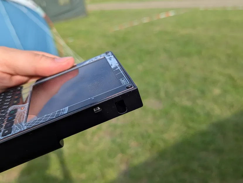 Hộp đựng huy hiệu WHY2025 - Image 11