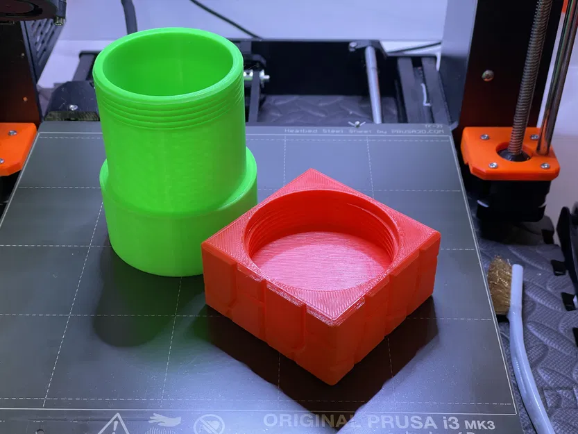 Ống Bút Để Bàn Tỷ Lệ Thật Super Mario Bros Có Ren - Image 3