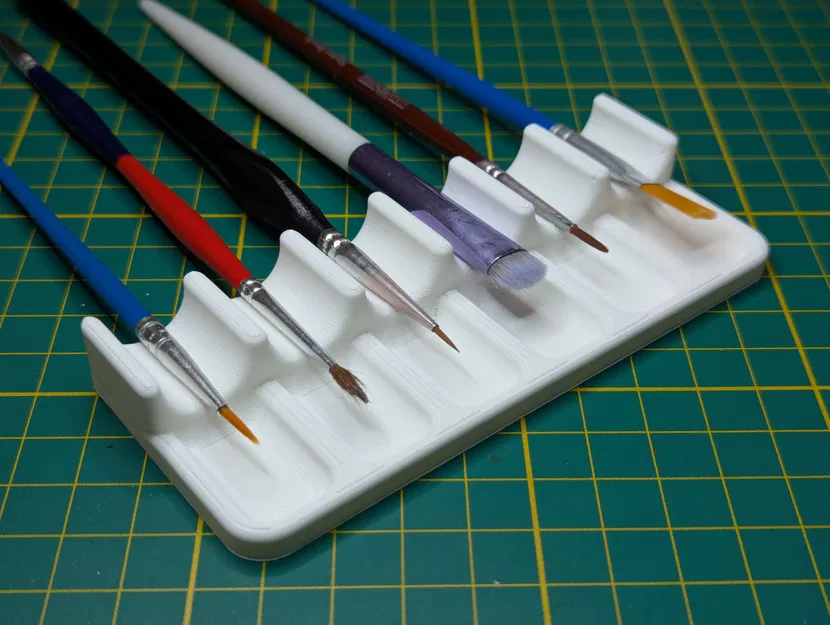 Giá đỡ cọ 6 khe - Image 1