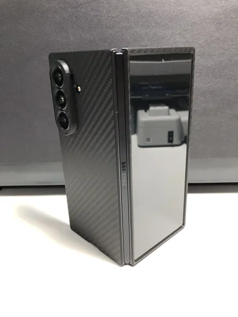 Ốp Lưng Fold 7 - Image 1