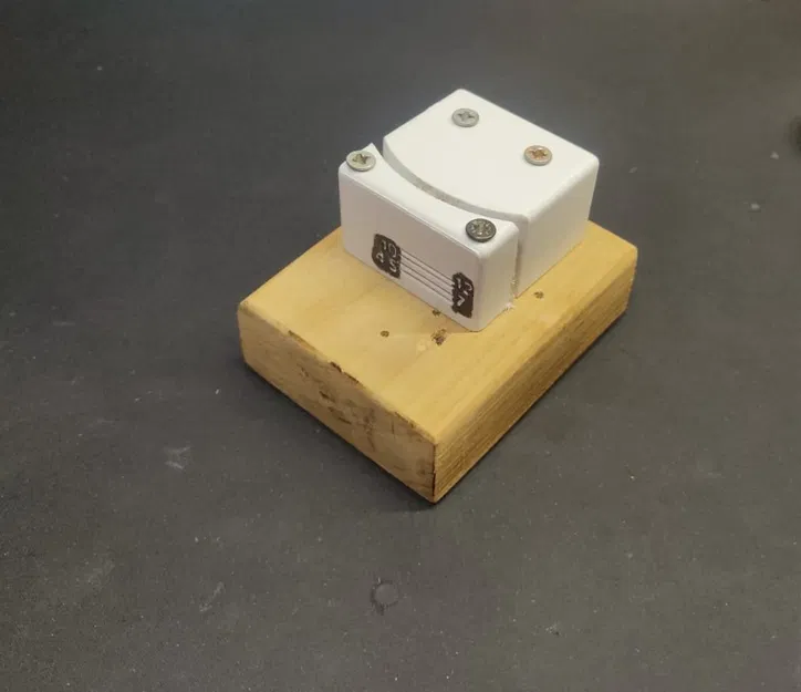 Máy Cắt Chai Nhựa PET - Image 1