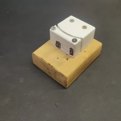 Máy Cắt Chai Nhựa PET