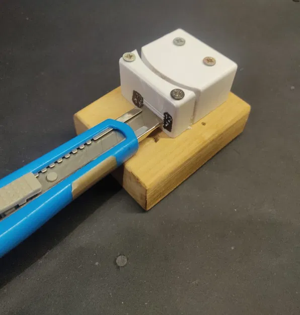 Máy Cắt Chai Nhựa PET - Image 2