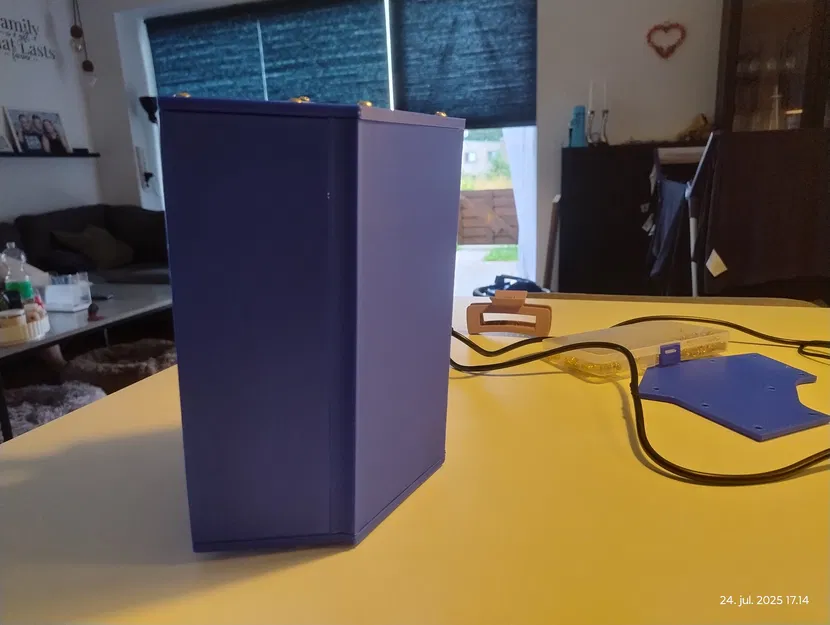 Đế Đựng Lon Nhớt V6 - Image 10