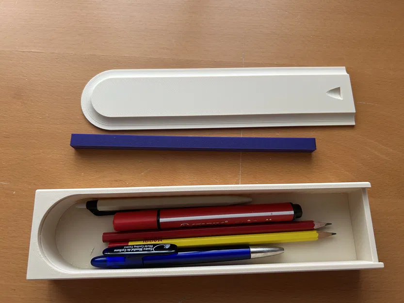 Hộp bút chì kiểu cũ thời đi học - Image 1