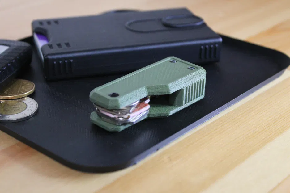 KeyHoldr – Dụng cụ giữ chìa khóa nhỏ gọn và chắc chắn - Image 2