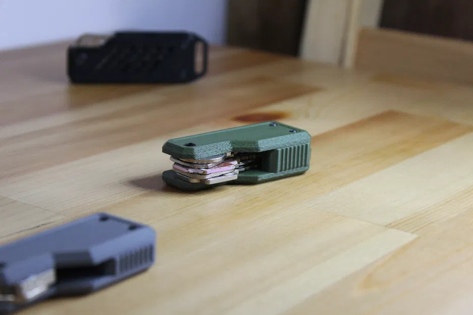 KeyHoldr – Dụng cụ giữ chìa khóa nhỏ gọn và chắc chắn - Image 4