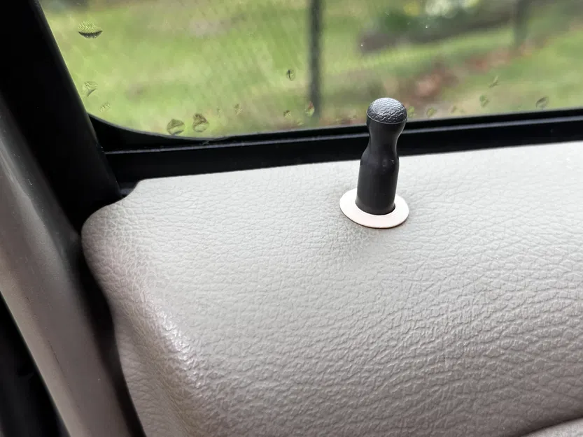 Vòng trang trí ổ khóa cửa Volvo - Image 2