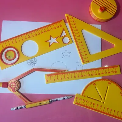 Bộ Dụng Cụ Hình Học