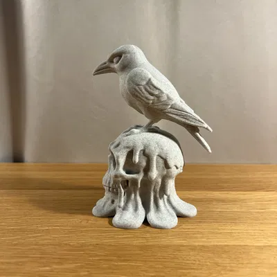 Tượng Đầu Lâu Tan Chảy Cùng Quạ