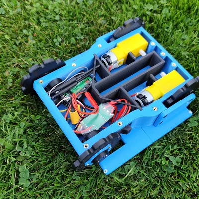 MicroTrackRC bởi 3Drcnc - Xe Bánh Xích In 3D