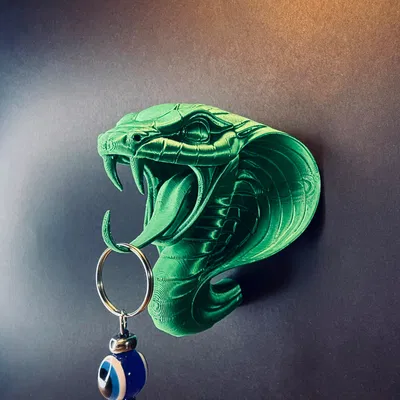 Móc Khóa Treo Tường Hình Rắn Hổ Mang Chúa