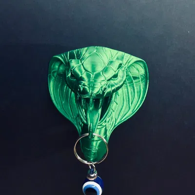 Móc Khóa Treo Tường Hình Rắn Hổ Mang Chúa