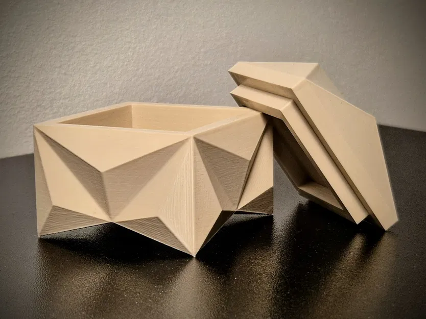 Hộp Chứa Lập Thể Tinh Thể, 1911 - Image 1