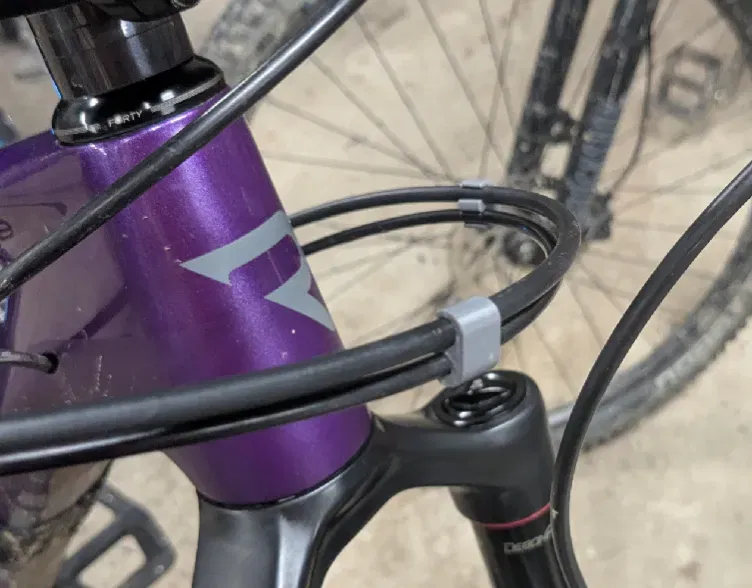 Kẹp Dây Phanh và Dây Đề - Image 1