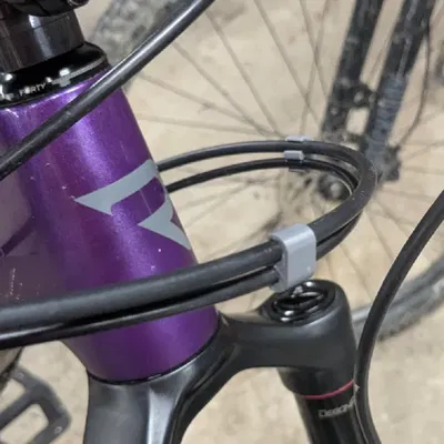 Kẹp Dây Phanh và Dây Đề