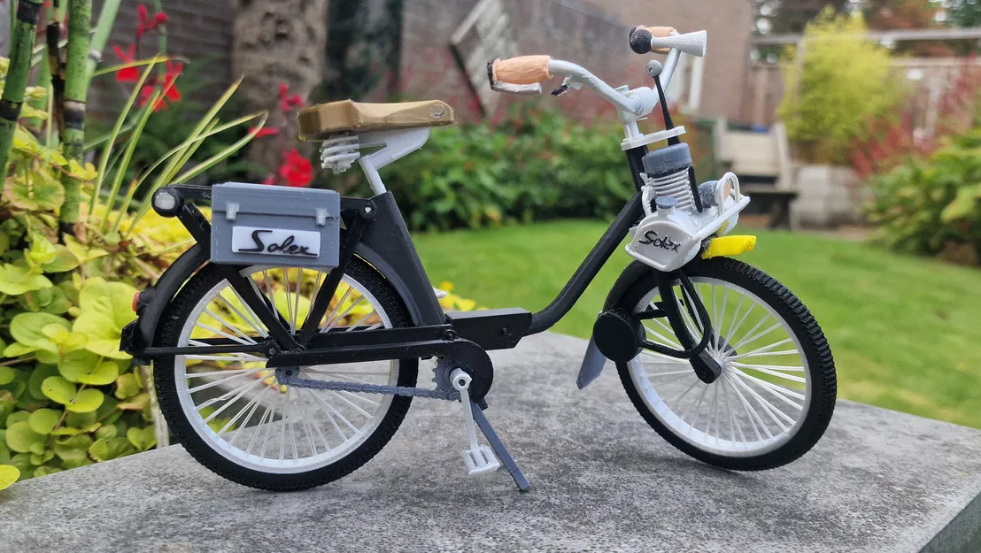 Mô hình Velo Solex 2200 1960 tỉ lệ 1:8 của Ed van der Heijden - Image 5