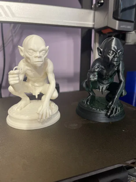 Mô Hình Gollum – Bị Chi Phối Bởi Chiếc Nhẫn - Image 1