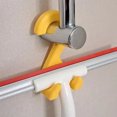 Kệ Giữ Cây Gạt Nước Phòng Tắm