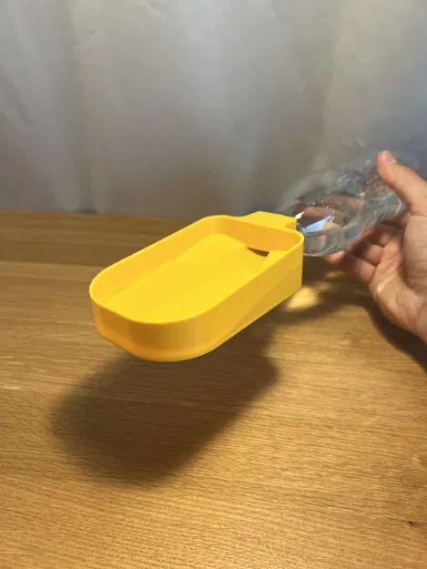 Chén Nước Ngoài Trời Cho Thú Cưng Có Gắn Chai Tiện Lợi - Image 4