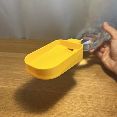 Chén Nước Ngoài Trời Cho Thú Cưng Có Gắn Chai Tiện Lợi