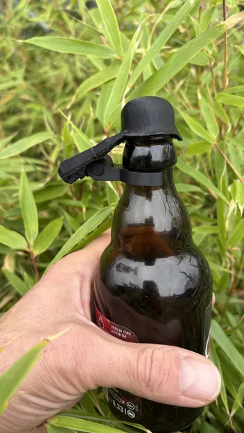 Nón Bảo Hiểm Chai Bia Phiên Bản Sửa Đổi - Image 1