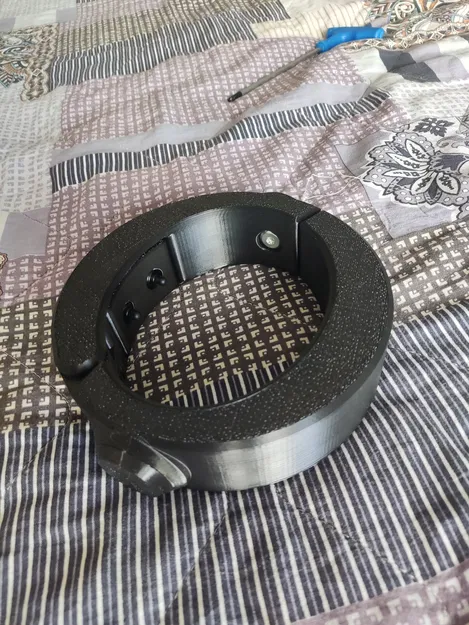 Cổ áo có gắn bộ sốc điện - Image 1