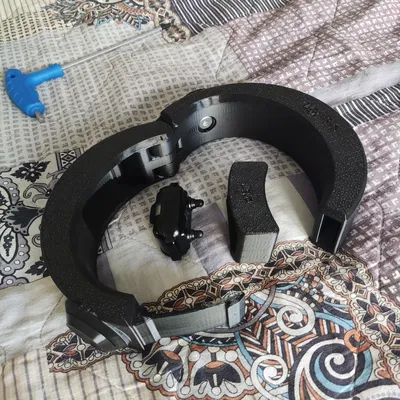 Cổ áo có gắn bộ sốc điện