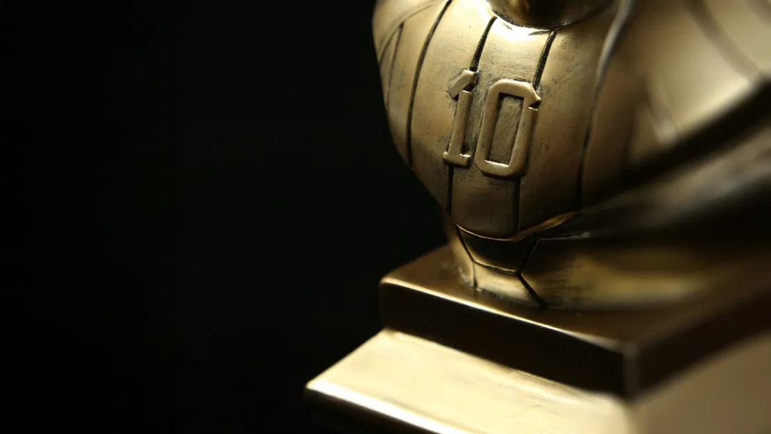 Tượng Lưu Niệm Messi Đứng Cùng Bóng - Mô Hình 3D - Image 7