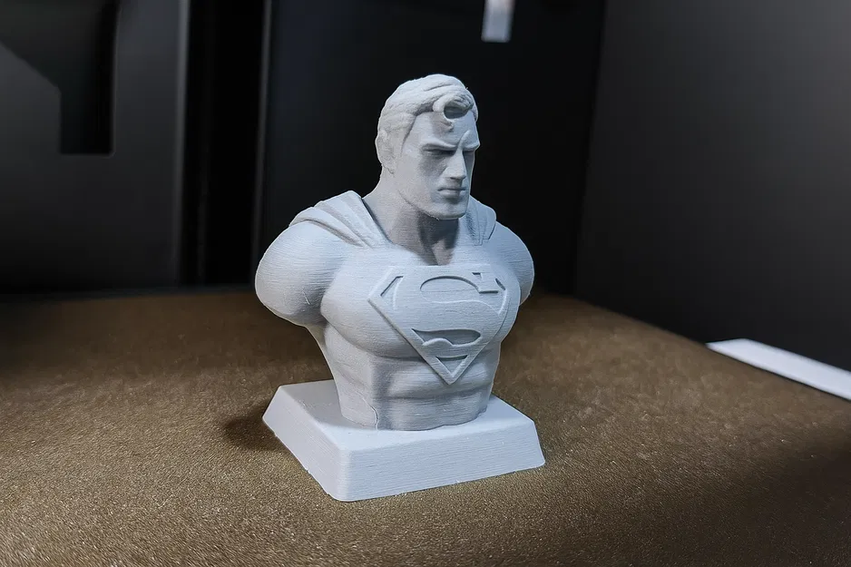 Mô hình Superman - Image 1