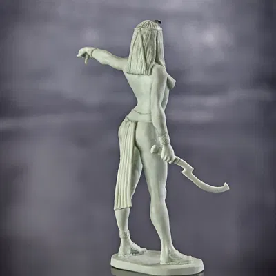 Tượng Nữ Chiến Binh Sông Nile