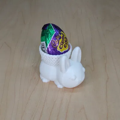 Thỏ Con Đeo Giỏ