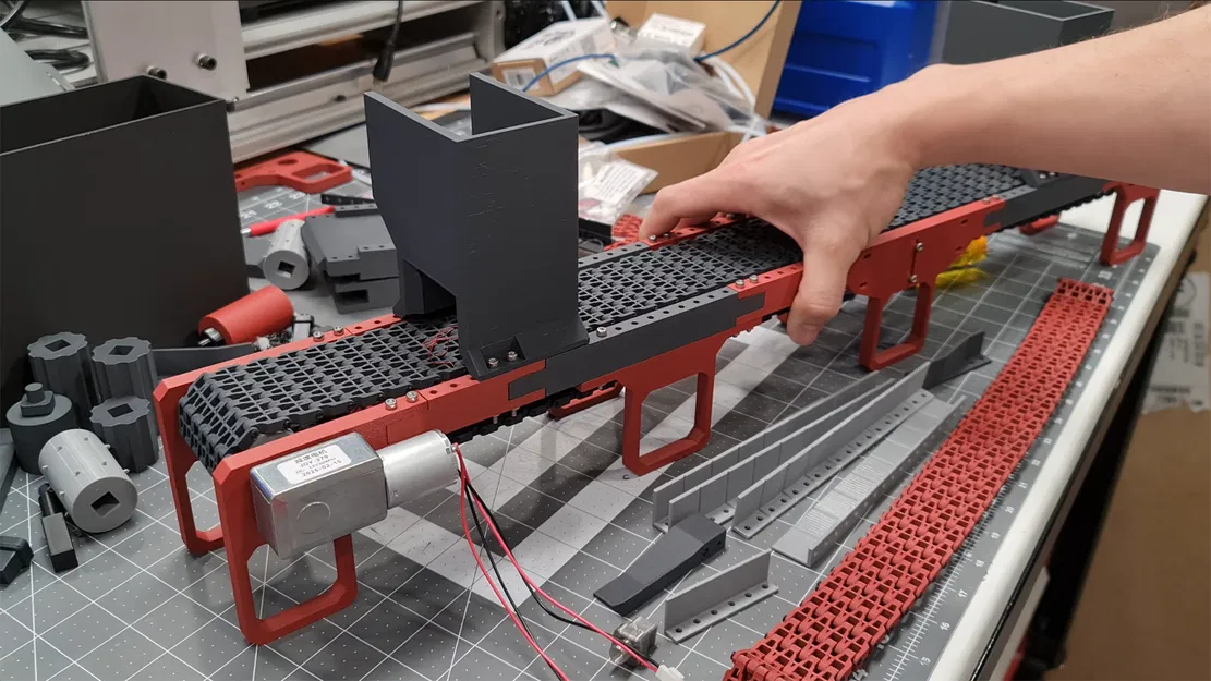 Hệ thống máng phân băng chuyền Phần 2 - Image 1