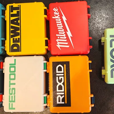 Hộp đựng lưỡi cưa kiếm Makita