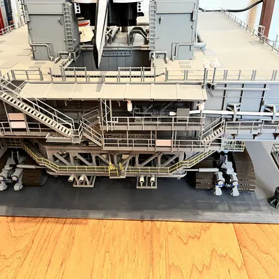 Apollo Crawler - Mô Hình Xe Kéo NASA Tỉ Lệ 1:60