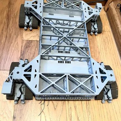 Apollo Crawler - Mô Hình Xe Kéo NASA Tỉ Lệ 1:60