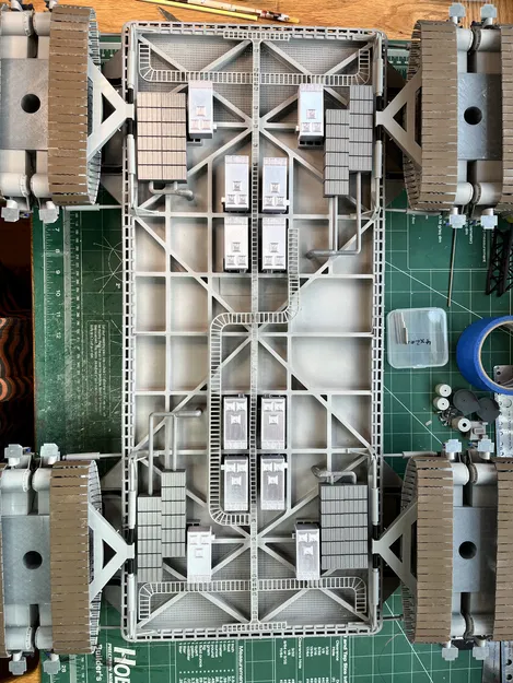 Apollo Crawler - Mô Hình Xe Kéo NASA Tỉ Lệ 1:60 - Image 4