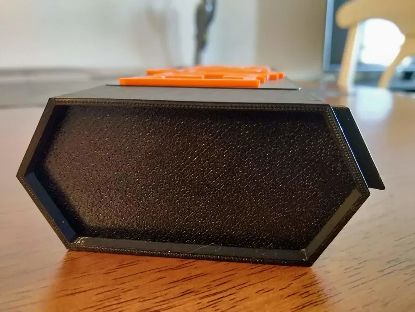 Hộp Đựng Trò Chơi Hive - Image 3