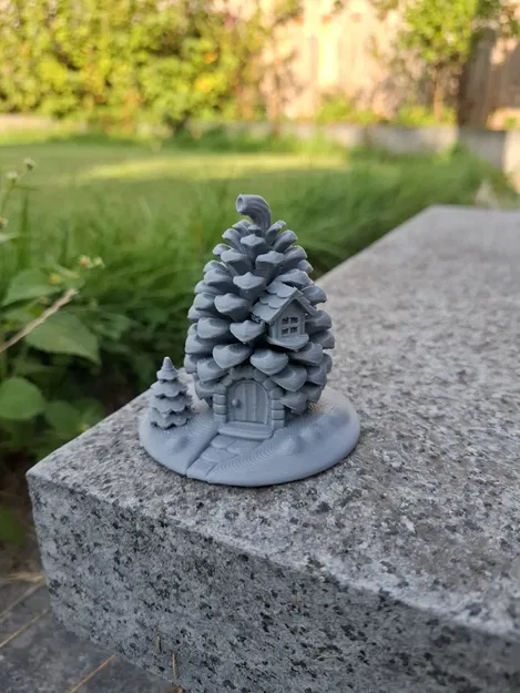 Nhà Tiên Phong Cây Thông – Căn Nhà Gỗ Nhỏ Xinh - Image 1