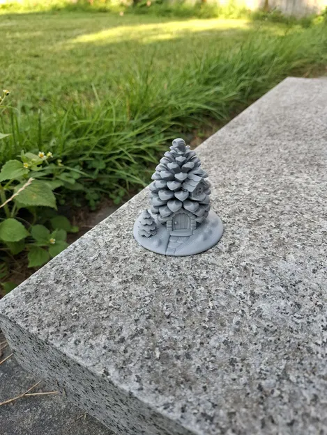 Nhà Tiên Phong Cây Thông – Căn Nhà Gỗ Nhỏ Xinh - Image 2