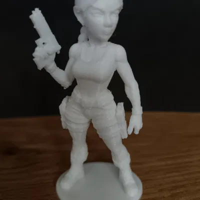 Mô Hình Lara Croft