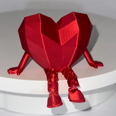 Trái Tim Low Poly Có Tay và Chân (Khớp Nối)