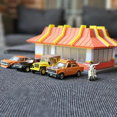 Mô hình Tỉ lệ 1:64 Quán McDonald's Cổ Điển
