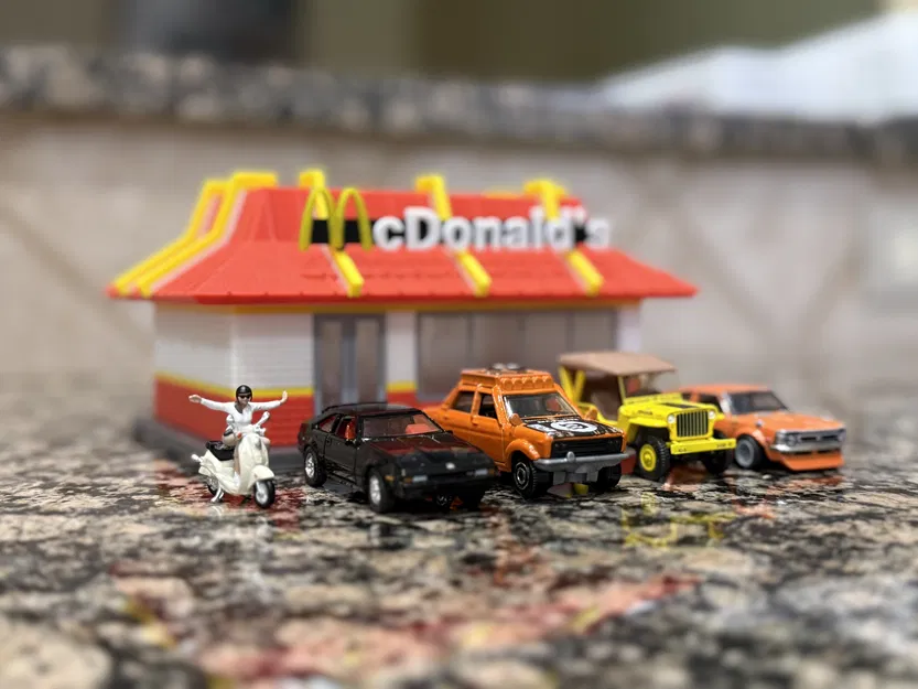 Mô hình Tỉ lệ 1:64 Quán McDonald's Cổ Điển - Image 6