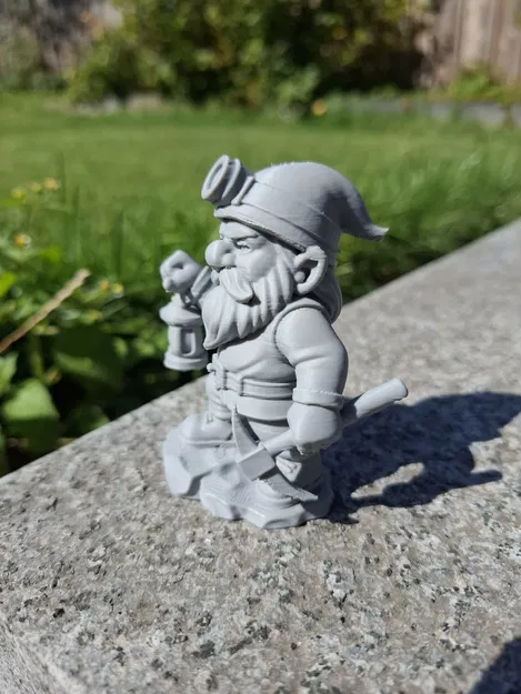 Anh Thợ Mỏ Gnome – Đèn Lồng Của Vực Sâu - Image 4